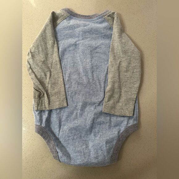Baby Gap Bundle of five long sleeve onesies 6-12 months - Picture 10 of 16